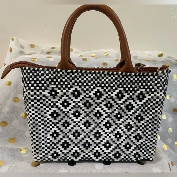 NEW PANDA SMALL WOVEN CROSSBODY BAG - TAN LEATHER - Picture 7 of 17